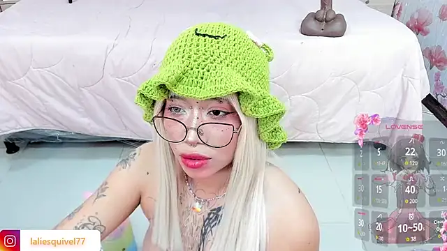 SafiroAgataaa webcam