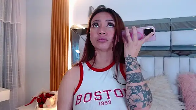 rebecagoldene webcam