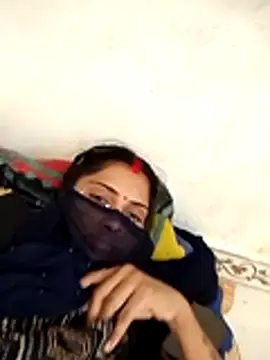Poojaxx56 webcam
