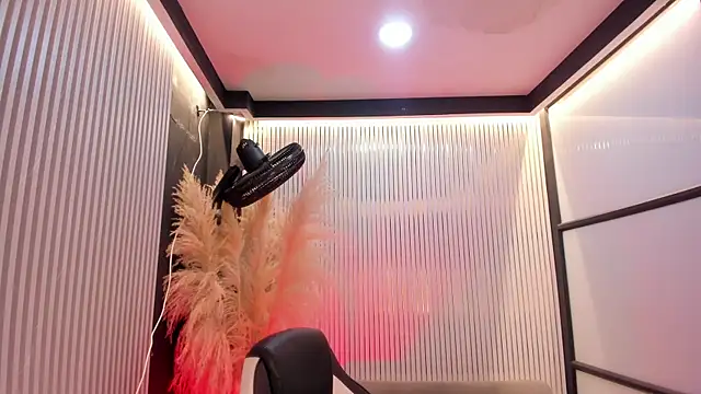 SiaFoxx_ webcam