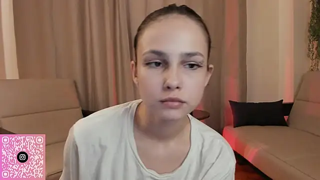 VacuumBarbie webcam
