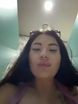 Wet__Bunny webcam