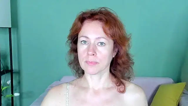 LeticiaRomano live sex cam