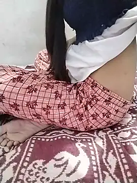 Cute-Naavya webcam