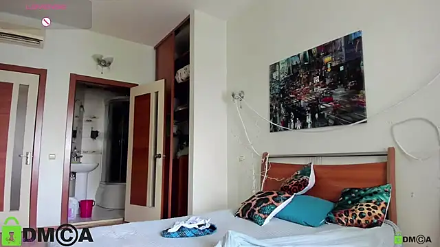 Lily_Viola webcam