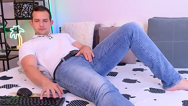 jimmy_doss (M young) - Touch me!!!! Make me horny and Cum!!!