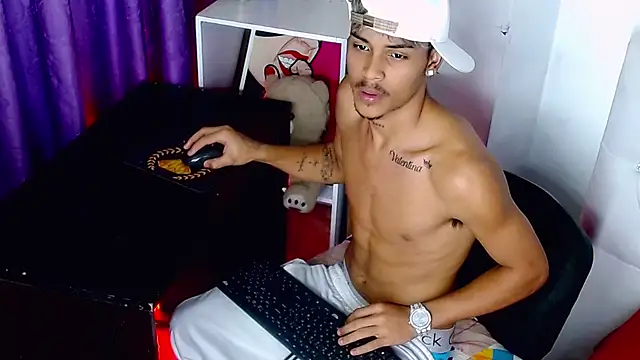 angel_foxc13 (M twink) - Happy happy Angel..!!😍