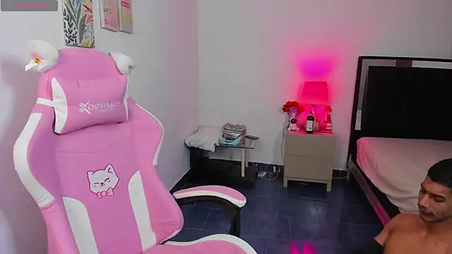 dayan_and_jonny live sex cam