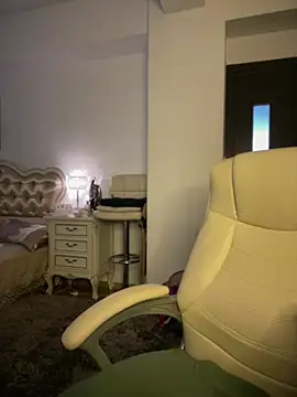 HotXMom_ webcam