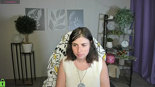 MartaEdams webcam