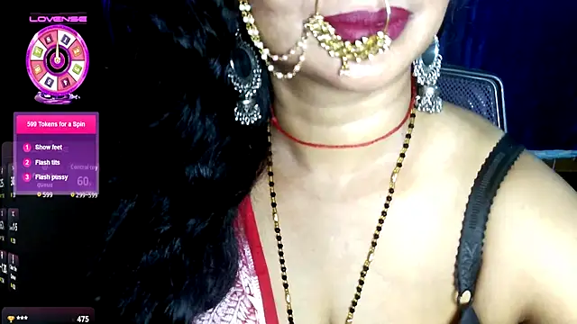 QUEEN_SAKHI1 webcam