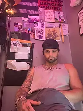 LegendaryLukeFilmCo webcam