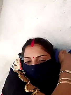Poojaxx56 webcam