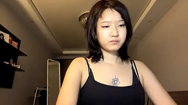 neonami webcam