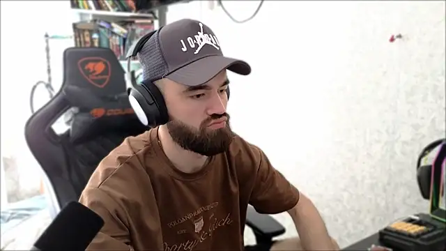 _Serious_Man live sex cam