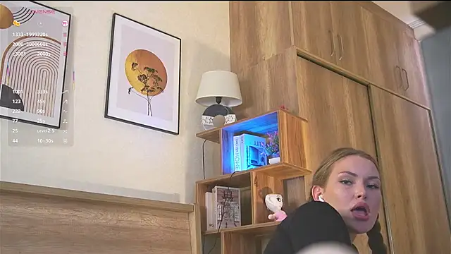 VilmaAna Live Webcam on Stripchat
