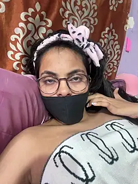 Sandhya_77 Live Webcam on Stripchat