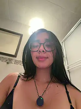 MiaSofia__ live sex cam