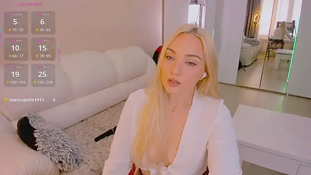 1AlexaGoddess3 webcam