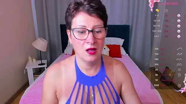 JennyMons webcam