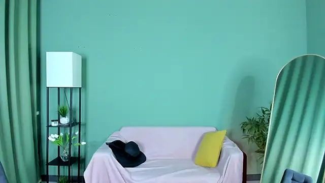 LeticiaRomano webcam