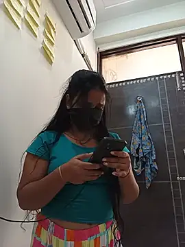 Riya_hot8 webcam