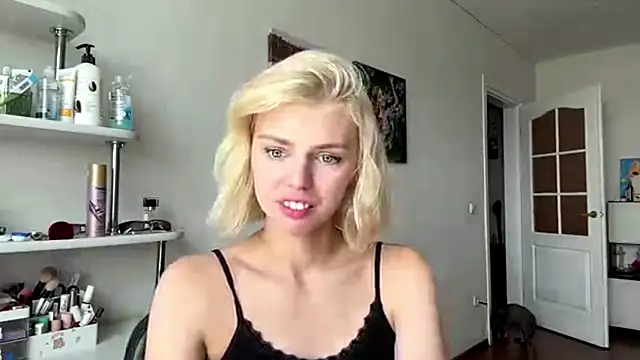 LanitaMcphaul webcam