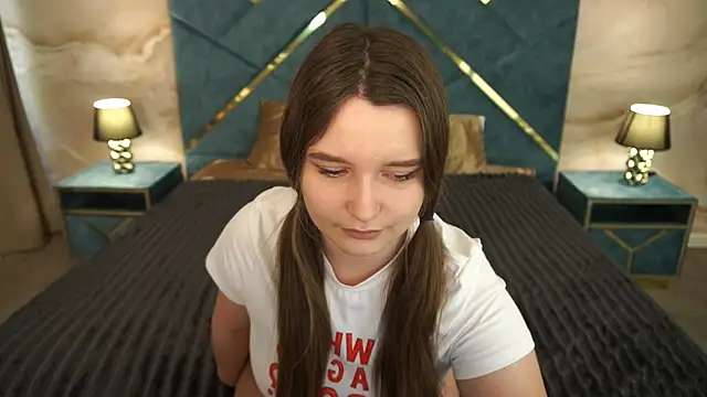 MagicPeachh_ webcam