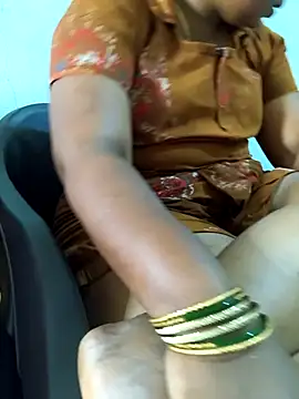 MaaliiiPonuTamil webcam