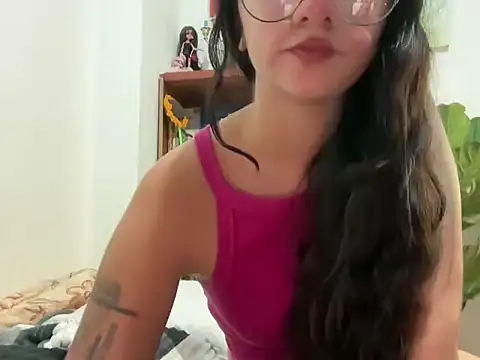 EmiLady_888 webcam