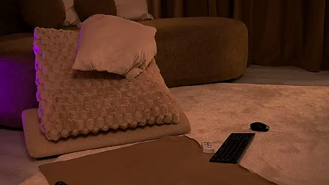 BrainyBelle webcam