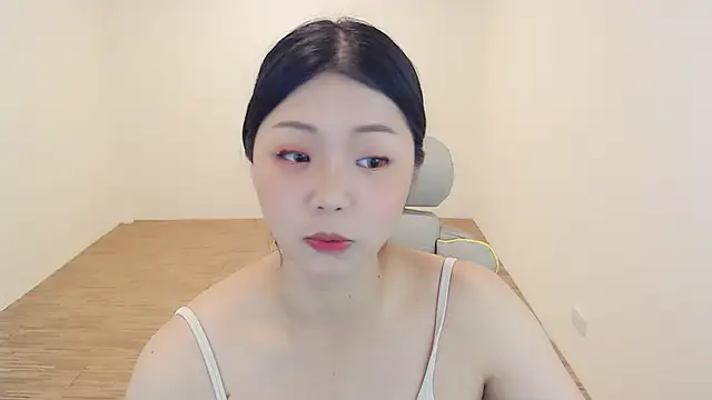 c-lianyuu2111 webcam