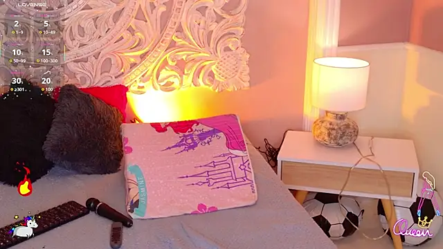 MalaikaBrown live cam on StripChat