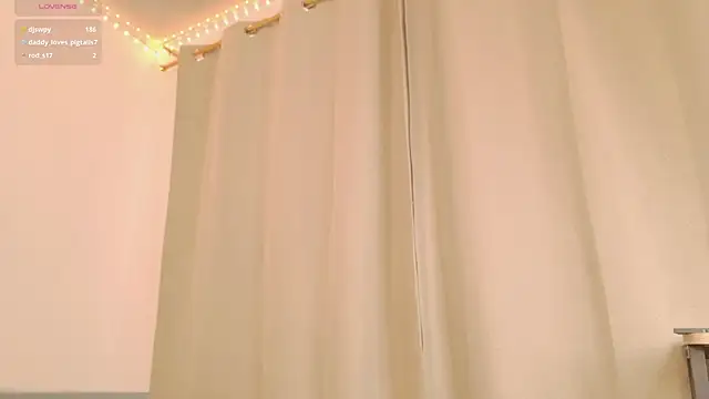 celine_golden1 webcam