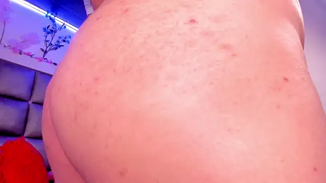 abbiecollins_js webcam