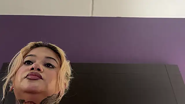 AveryLeeLane webcam