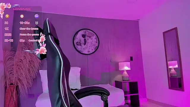 charlottee27_ webcam