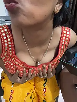 Queenlipx Live Web Cam Show