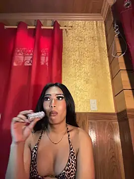 hugecock_tamira webcam