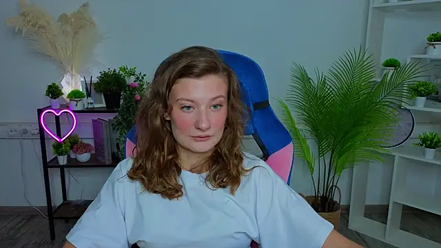 EliseWeeks webcam