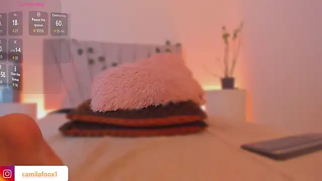 camilafoox7 - Camilafoox7's free webcam - UK Sex Cams