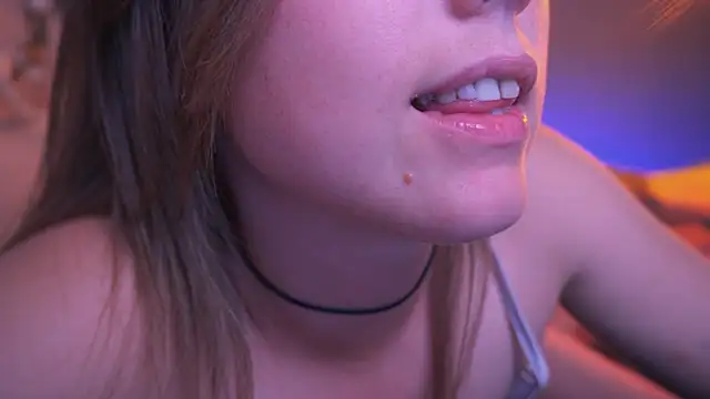 mary_ton webcam