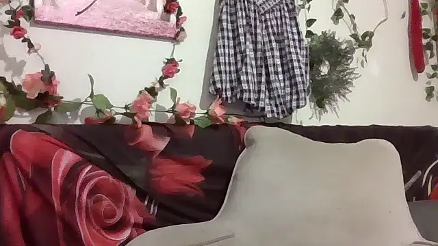 AverageRose webcam