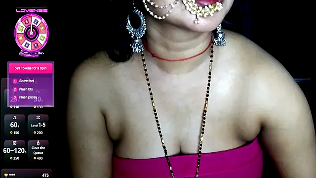 QUEEN_SAKHI1 webcam