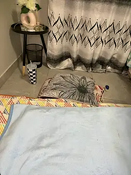 Nicole_bash webcam