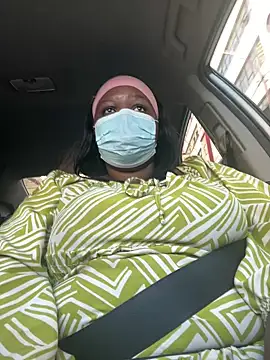 MaskedBootyLicious28 webcam