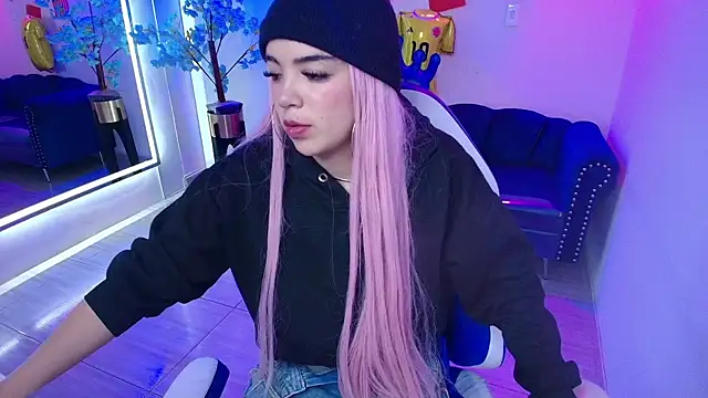 Emily_skullector