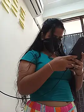 Riya_hot8 webcam
