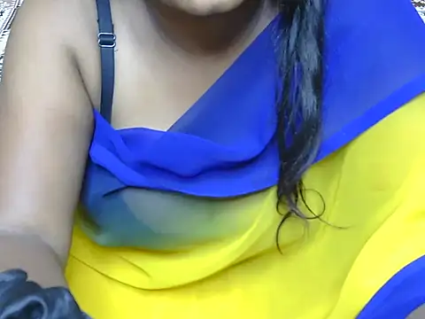 bold-kiyara webcam