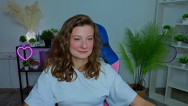 EliseWeeks webcam